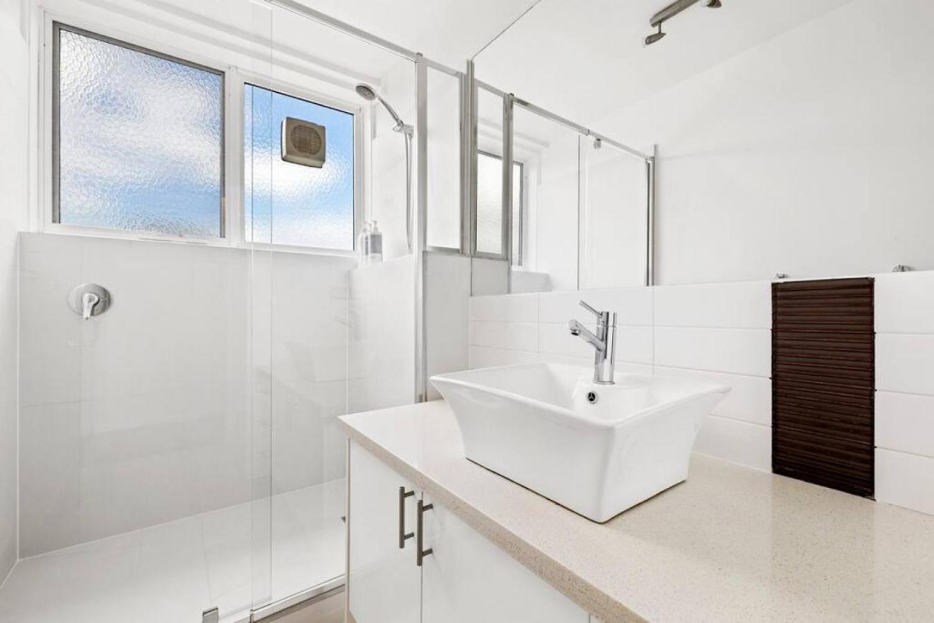 South Yarra apartment with stunning views