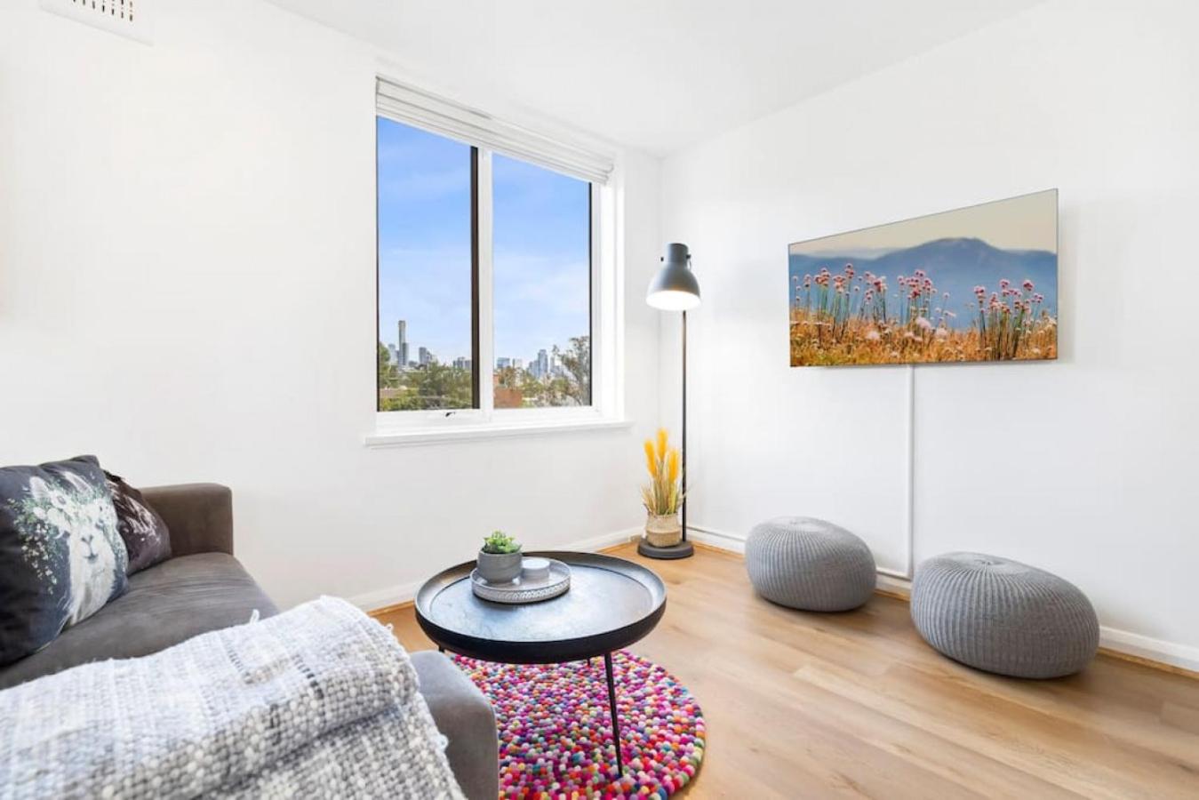 South Yarra apartment with stunning views