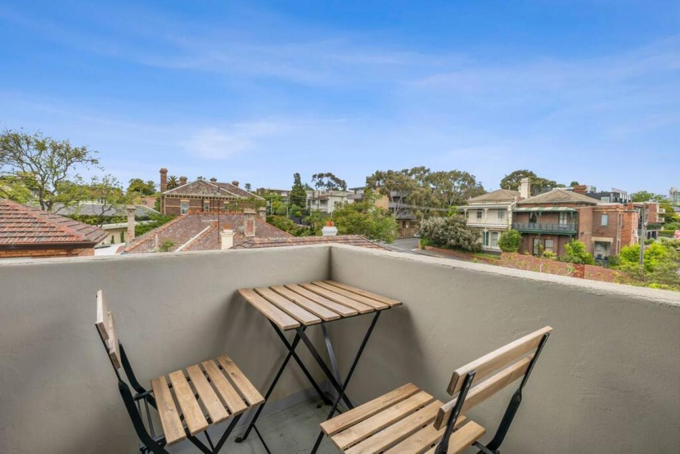 South Yarra apartment with stunning views