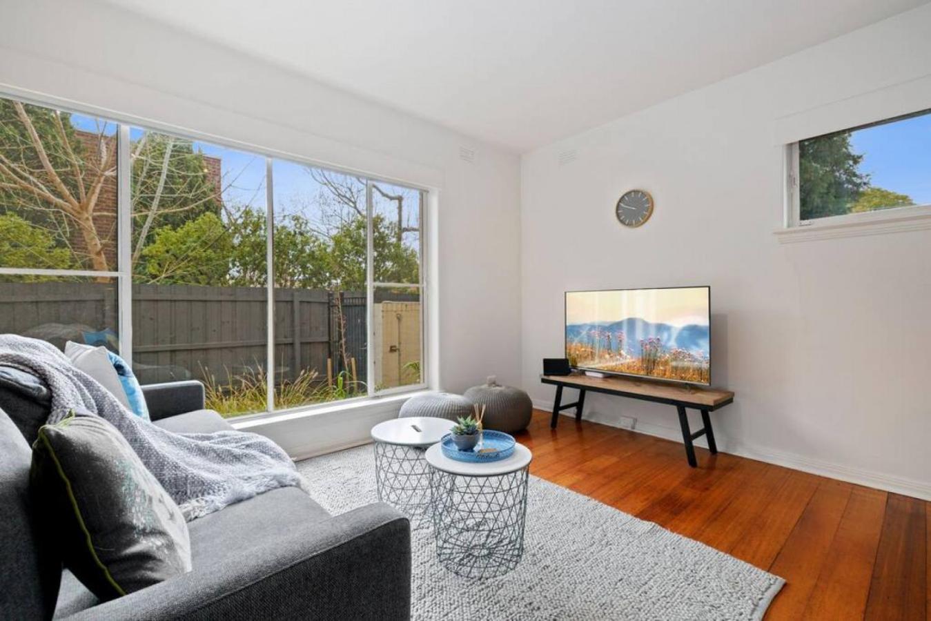 Ground floor one bedroom apartment in South Yarra