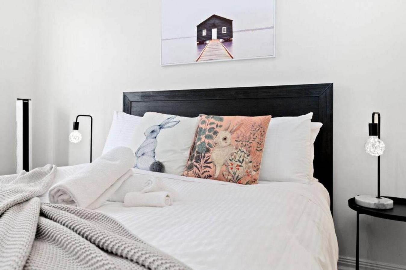 Ground floor one bedroom apartment in South Yarra