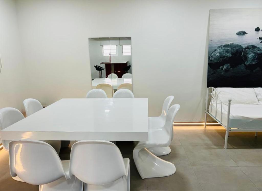 Incredible luxury location in Puerto Banús beach for families