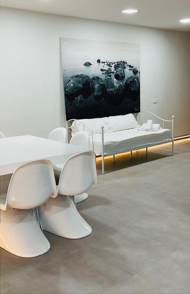 Incredible luxury location in Puerto Banús beach for families
