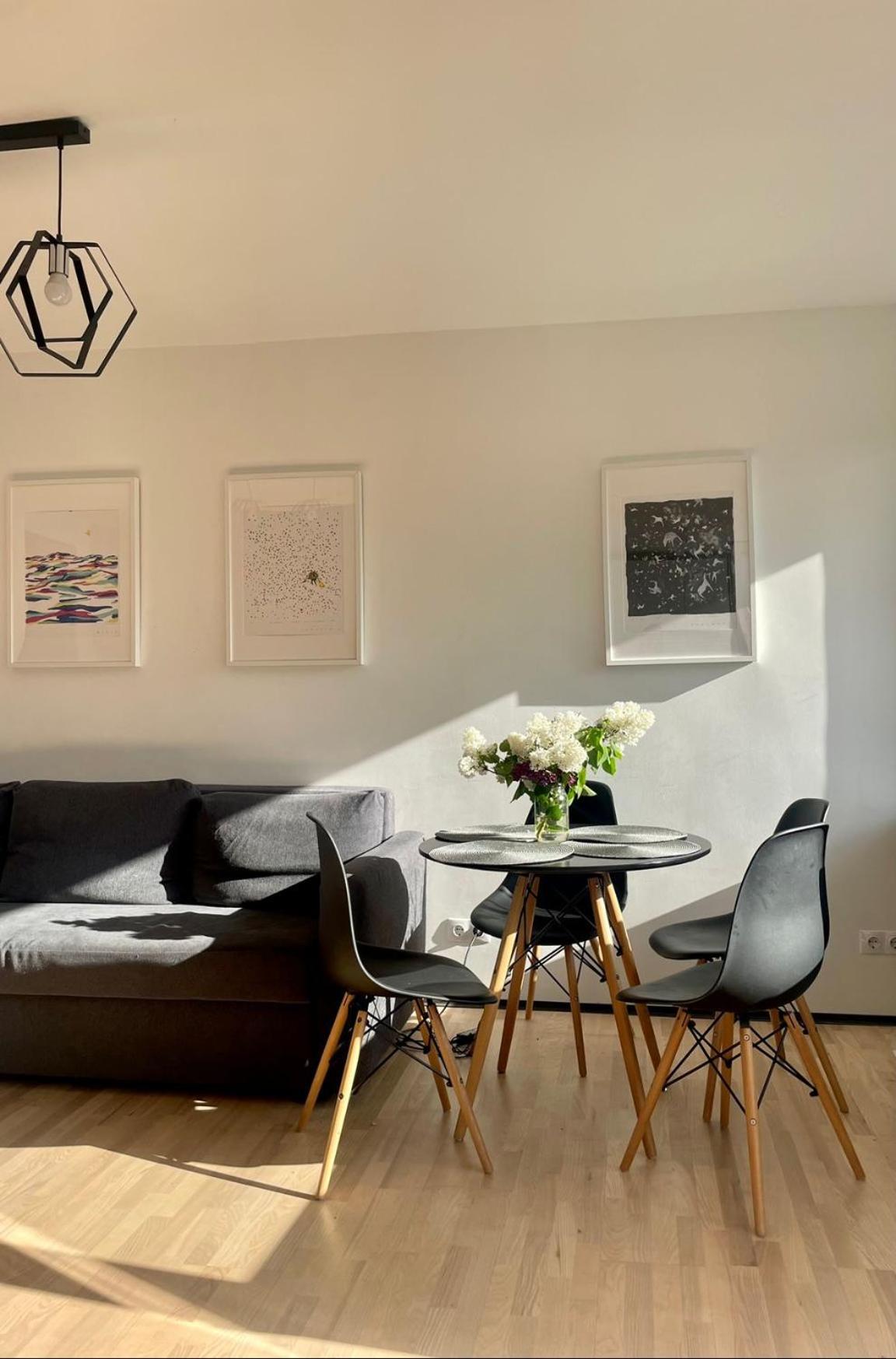 SEASIDE APARTMENT