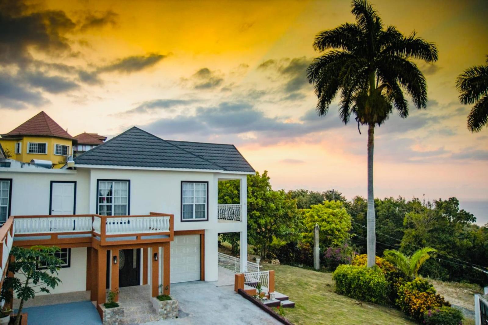 Villa Solstice