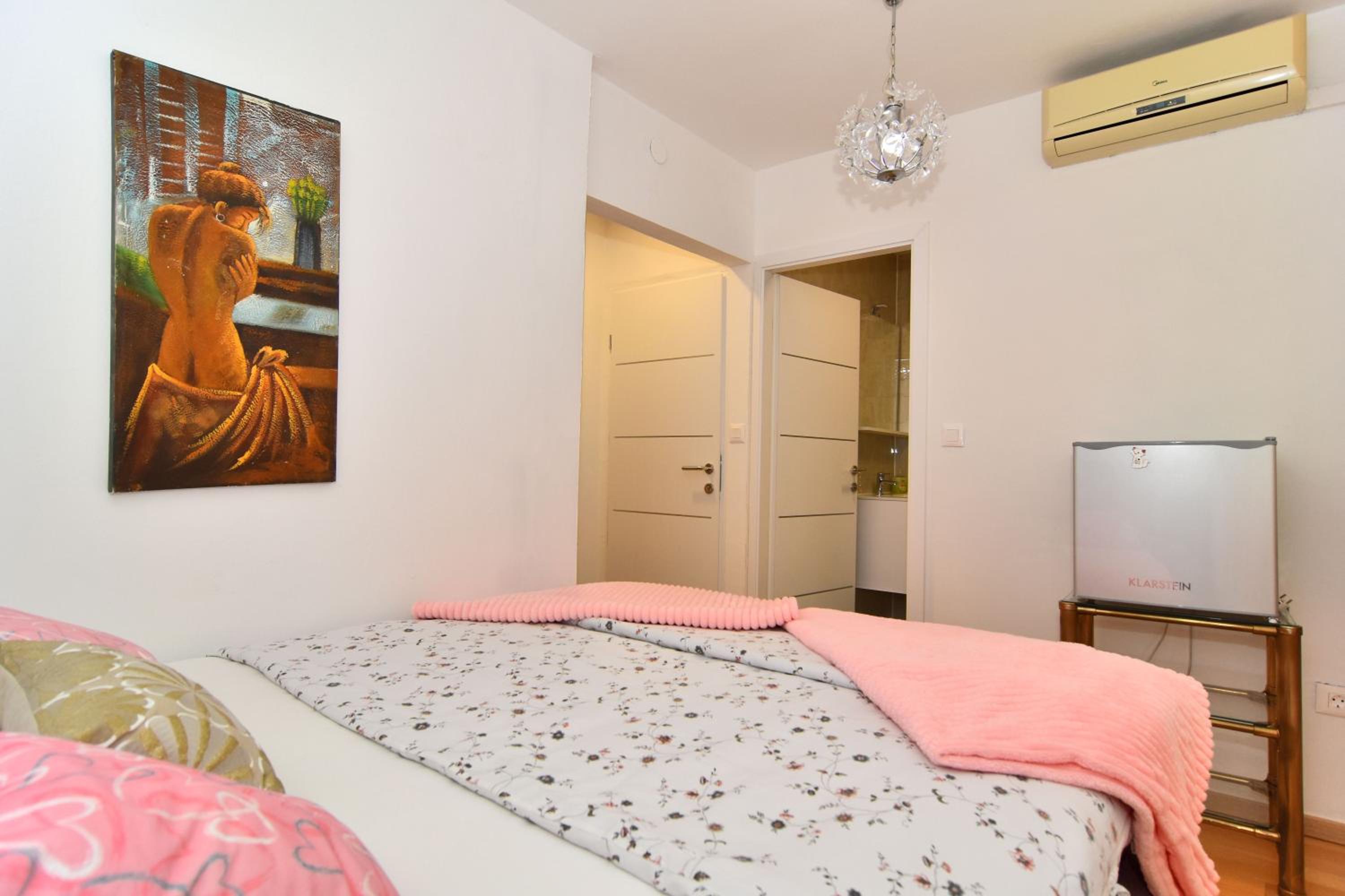 Photo 37