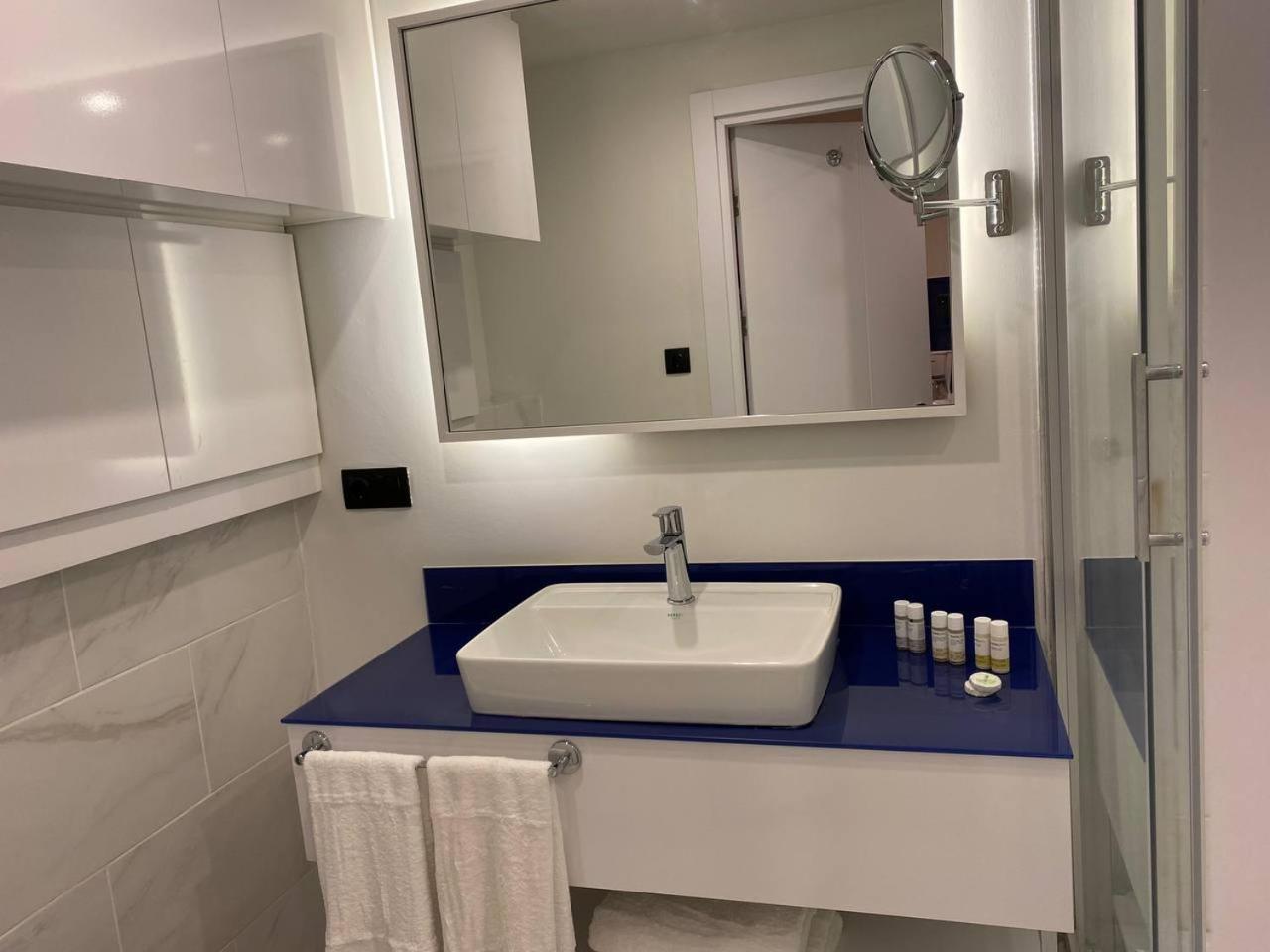 Orbi City Luxury Studio Harbour and Sea View view 5