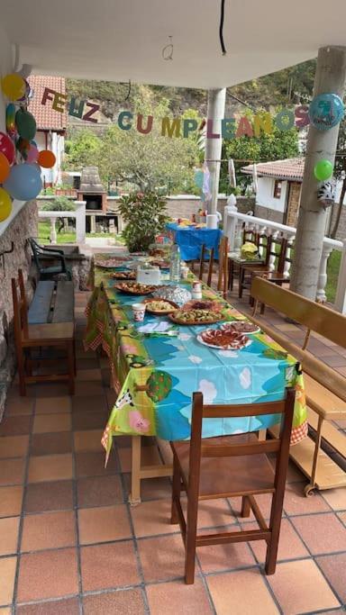 POSADA de BUSTIELLO,poblado de interés cultural, Cercano a finales de etapas de la vuelta ciclista de España