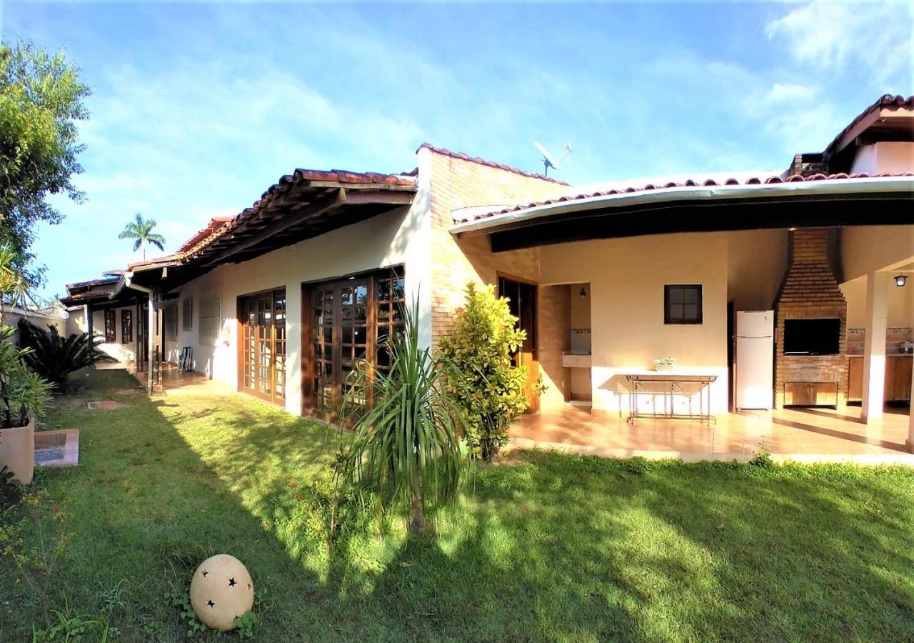 Casa a uma quadra da praia Maresias