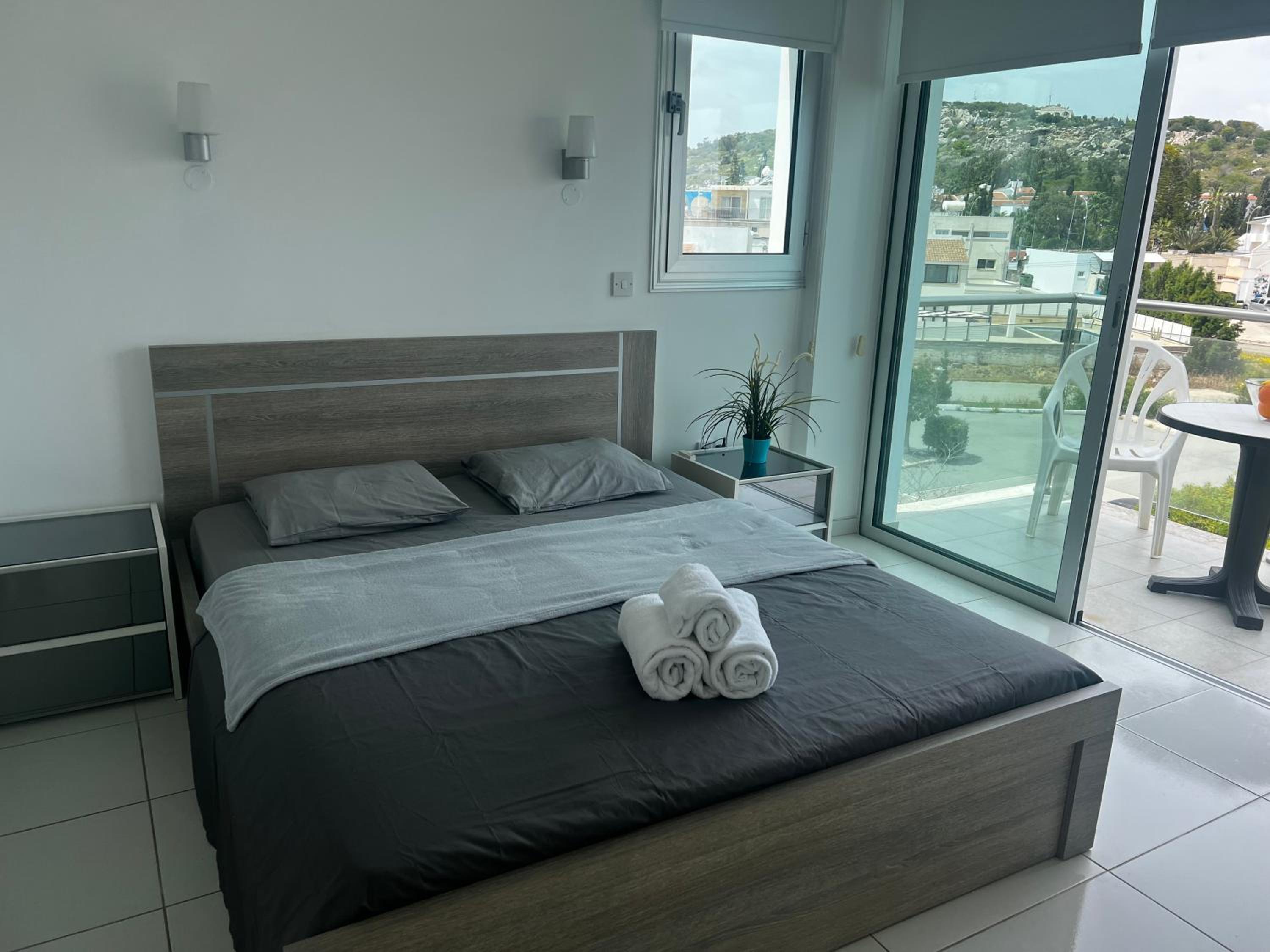 Sea Side Apartment And Pool