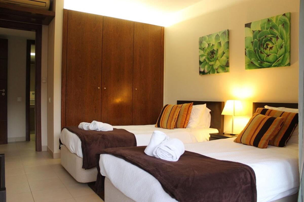 Herdade dos Salgados 2 Bedrooms T2-12A-1D is located next to the entrance of Vila das Lagoas Albu view 4