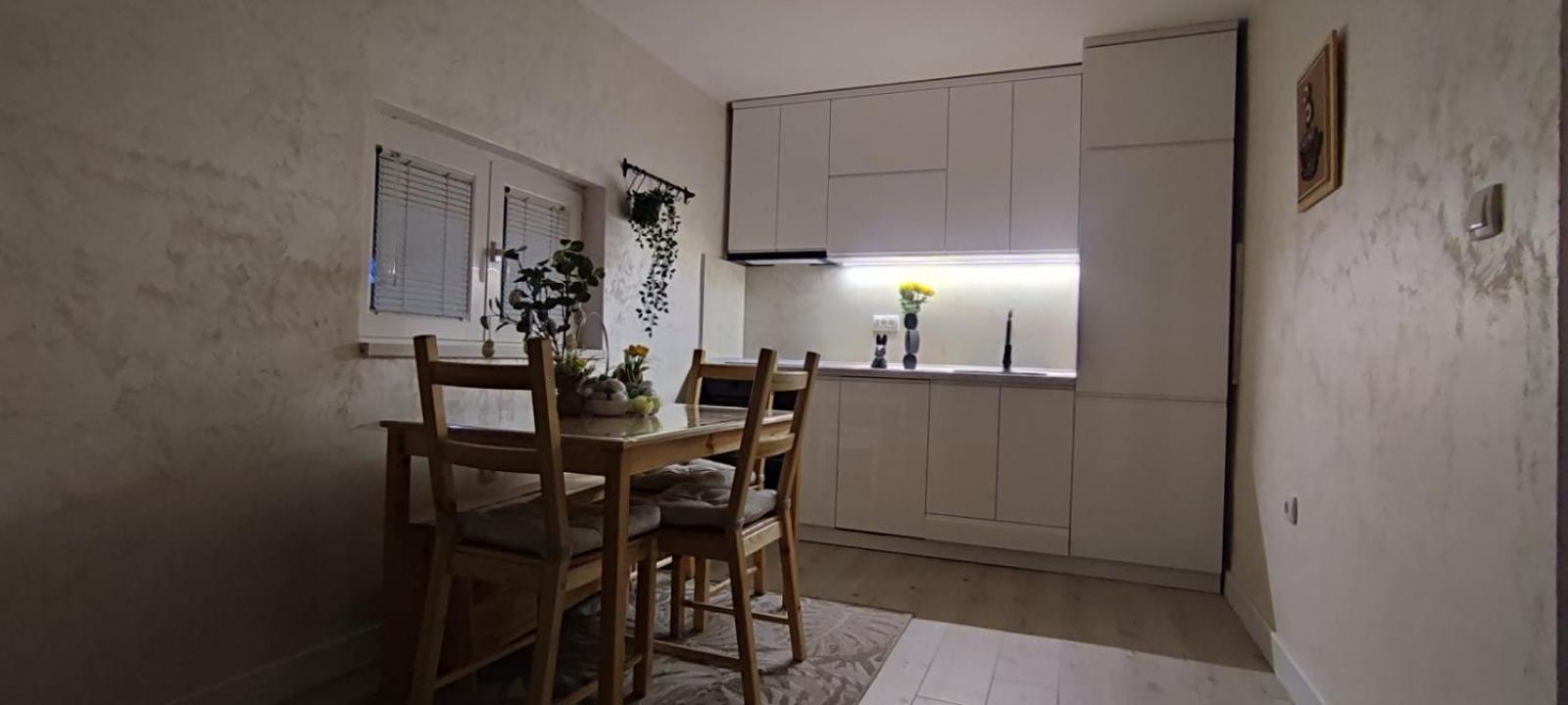 Boom House Fruska Gora view 2