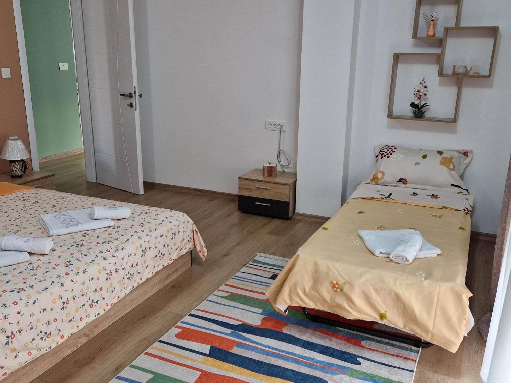 Emi Center Apartments