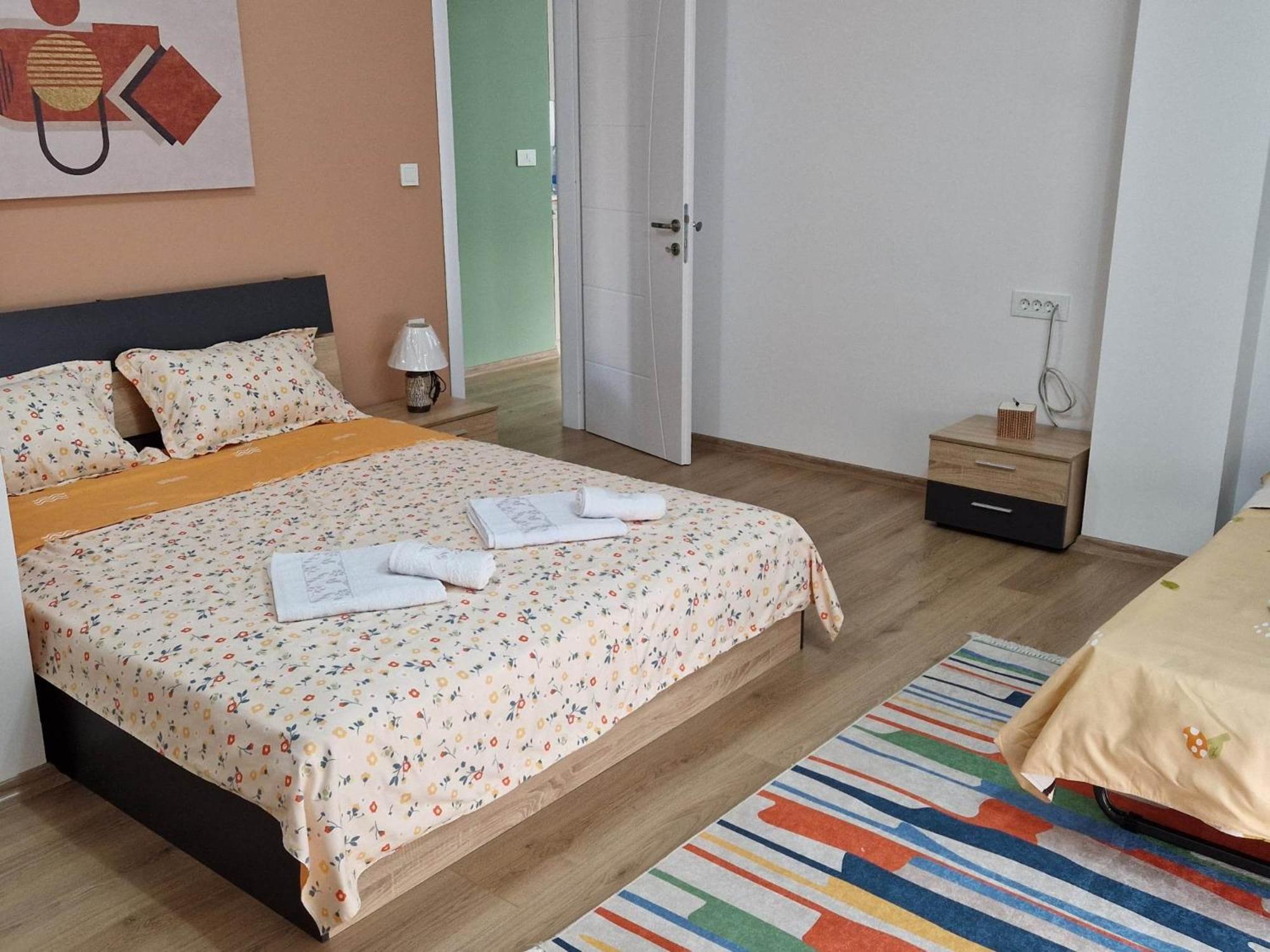 Emi Center Apartments