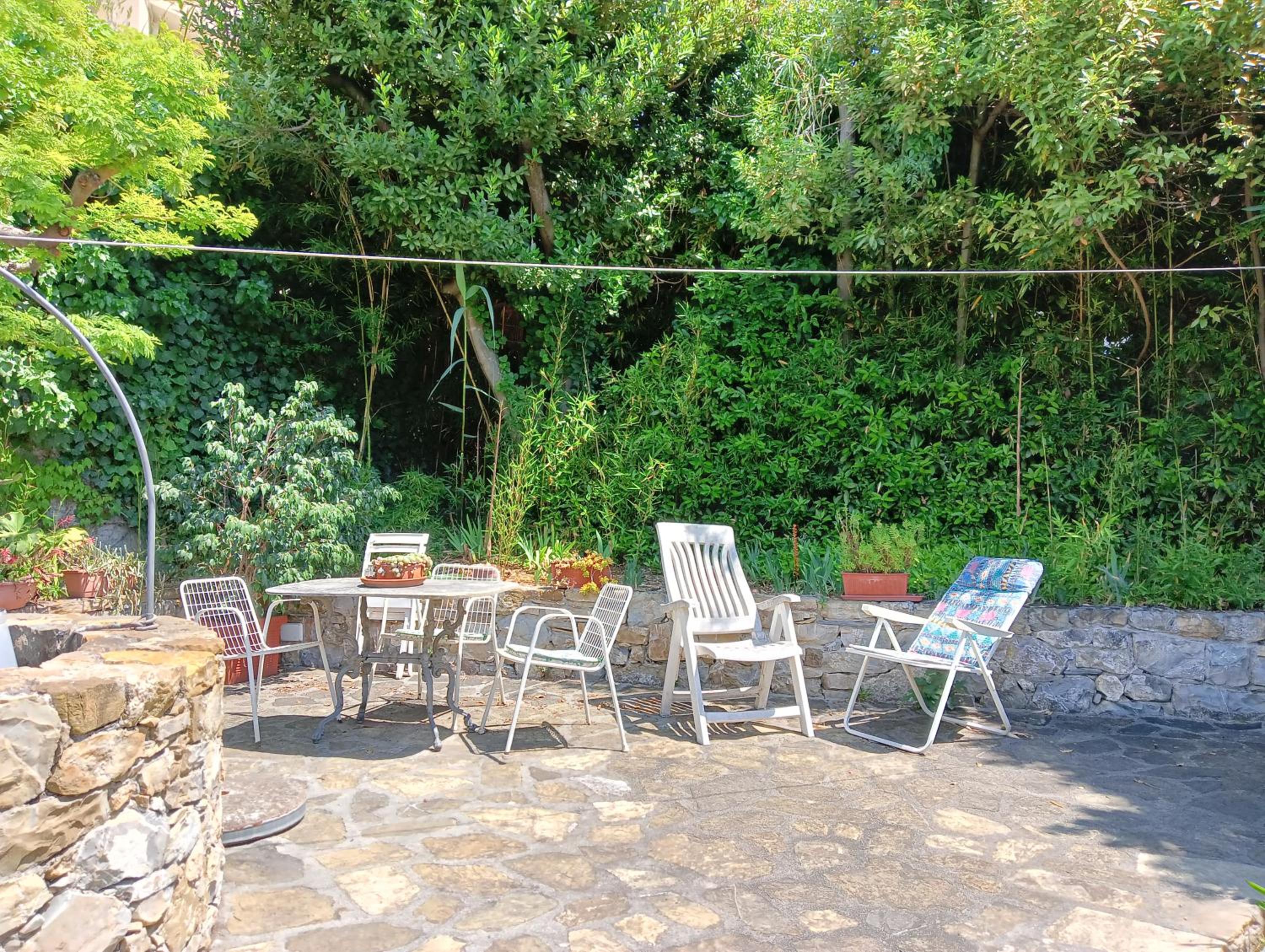 Villetta con giardino a due passi dal mare view 2
