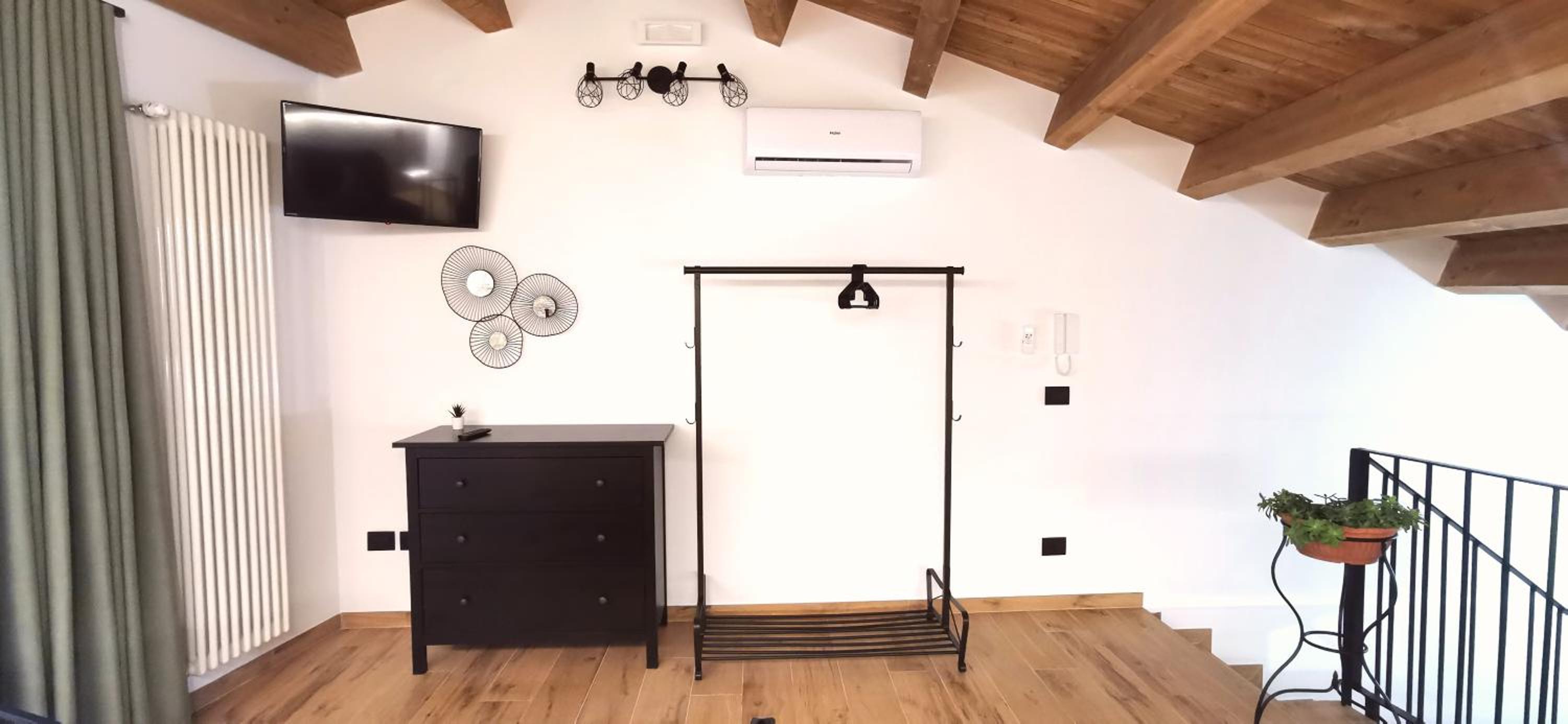 Dietro le mura photo 5