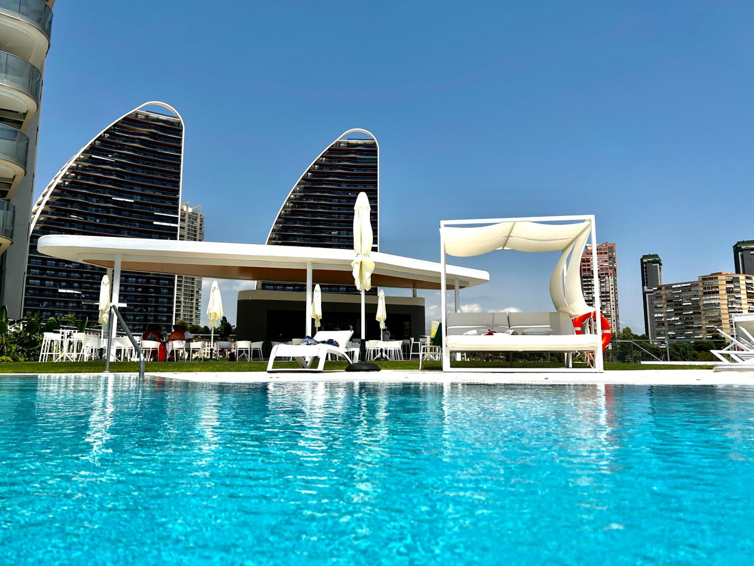 Luxury apartment with stunning sea views in Sunset Cliff Benidorm