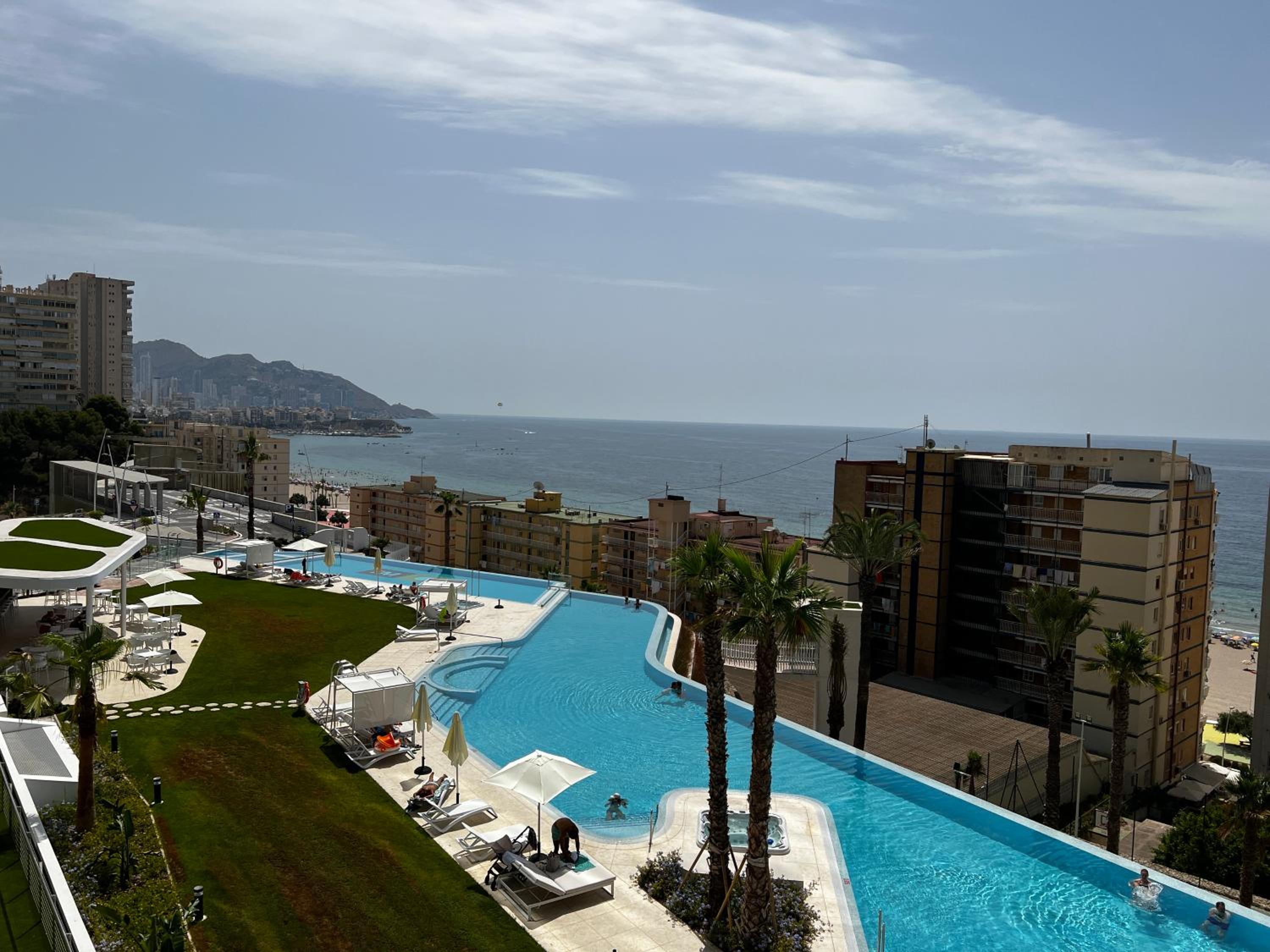 Luxury apartment with stunning sea views in Sunset Cliff Benidorm