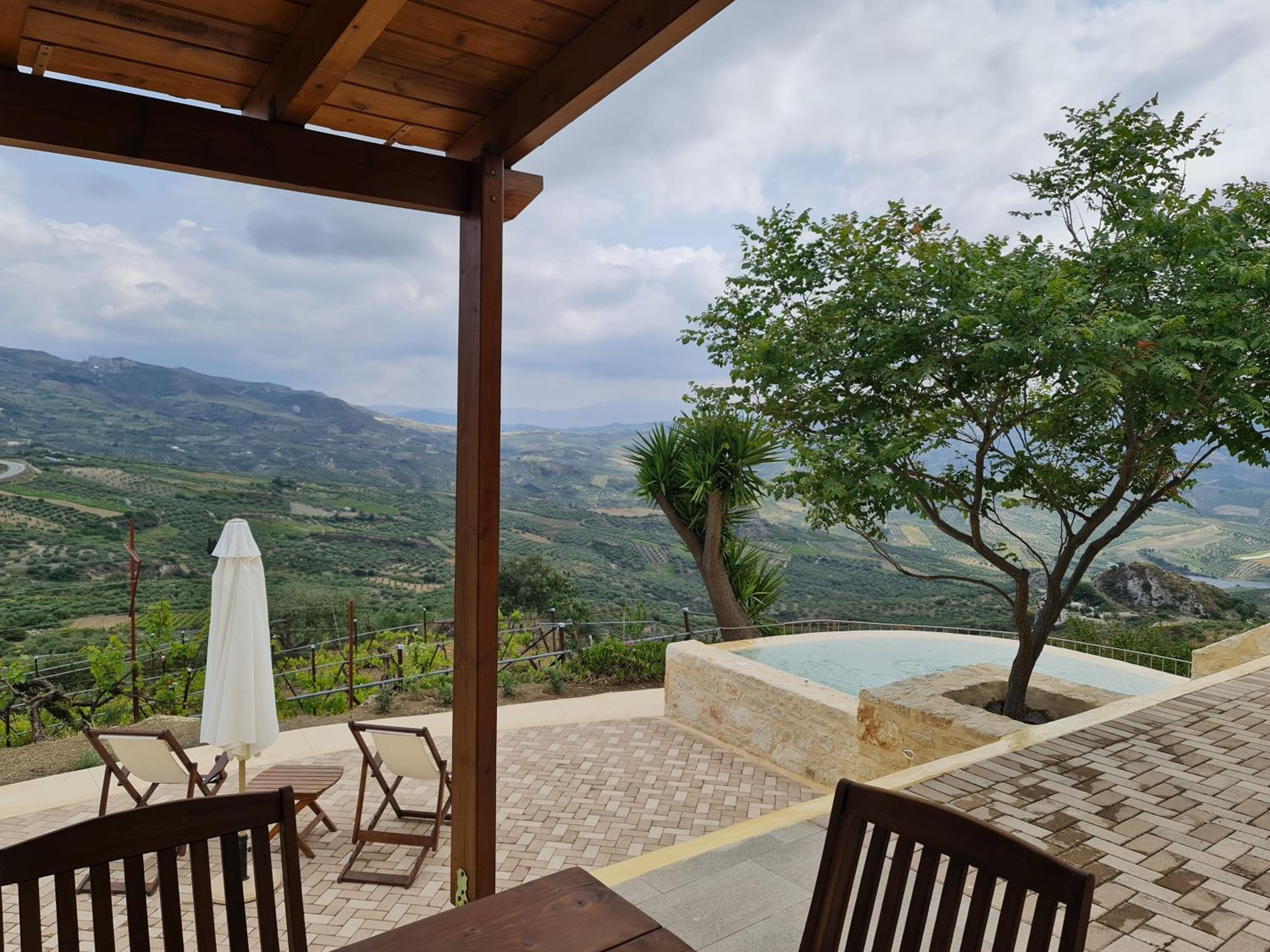 ONOMY Country House Vathypetro
