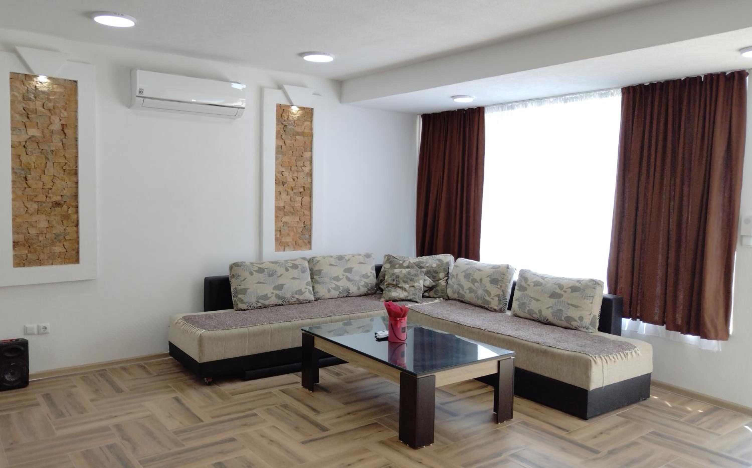 Z&G Apartment