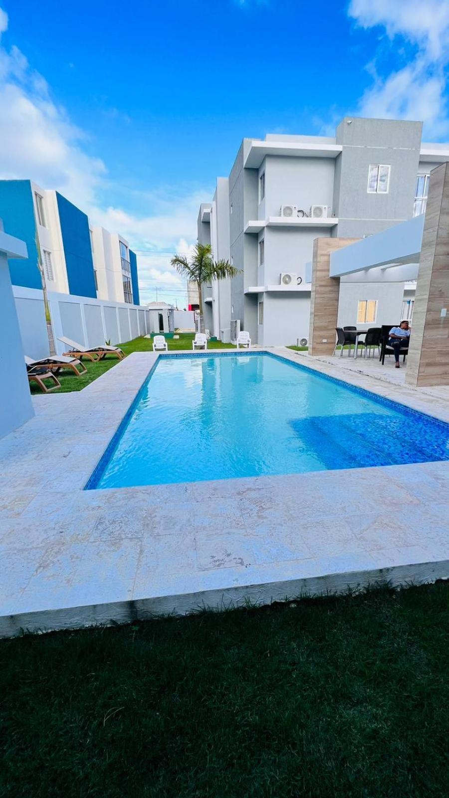 Luxurious 2 bedroom apartment with pool