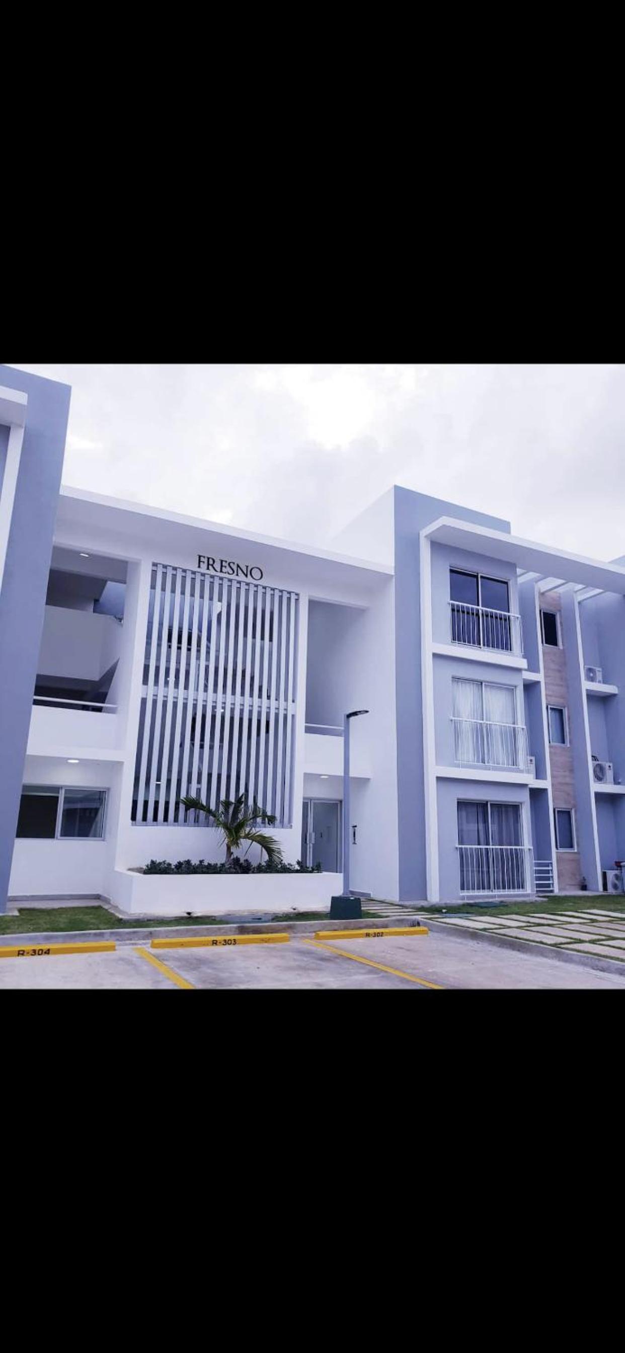 Luxurious 2 bedroom apartment with pool