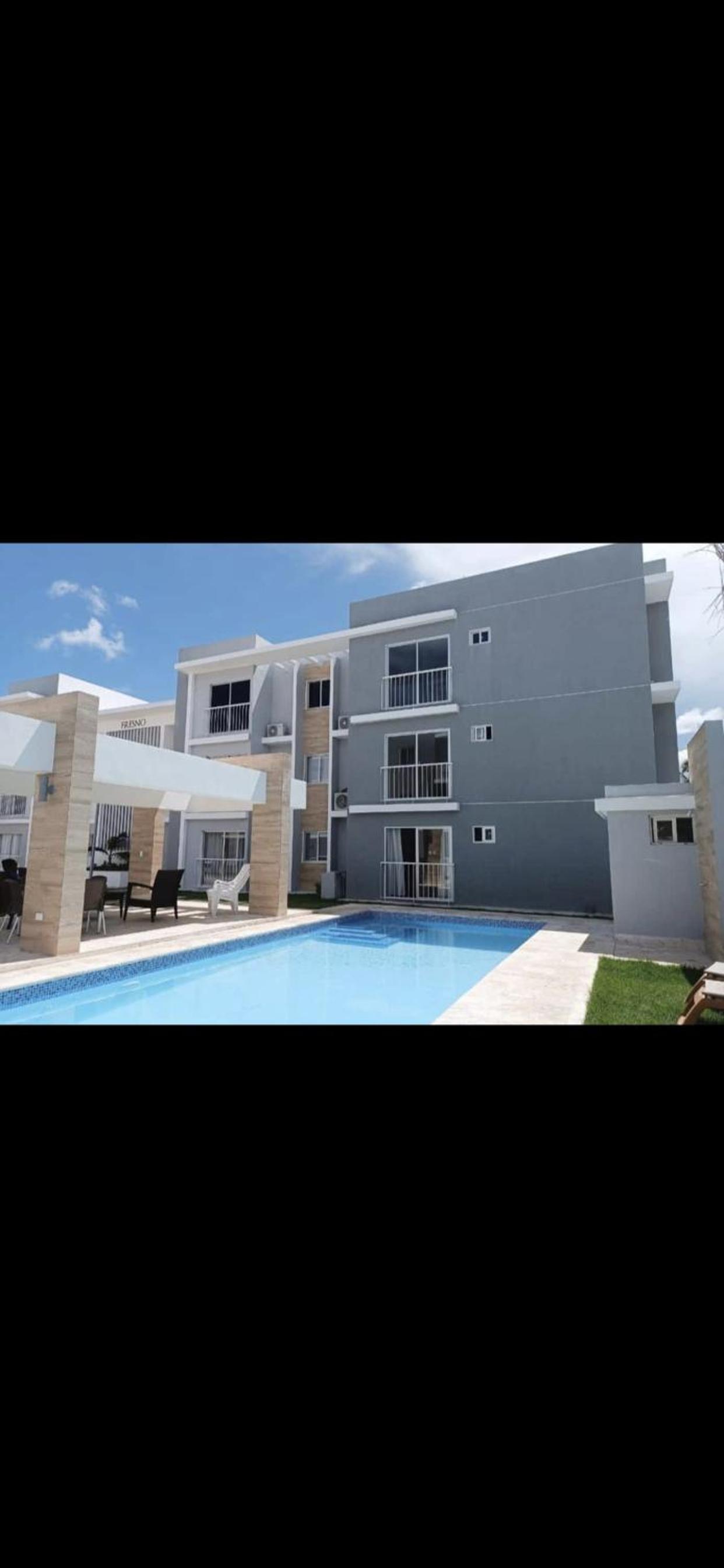 Luxurious 2 bedroom apartment with pool