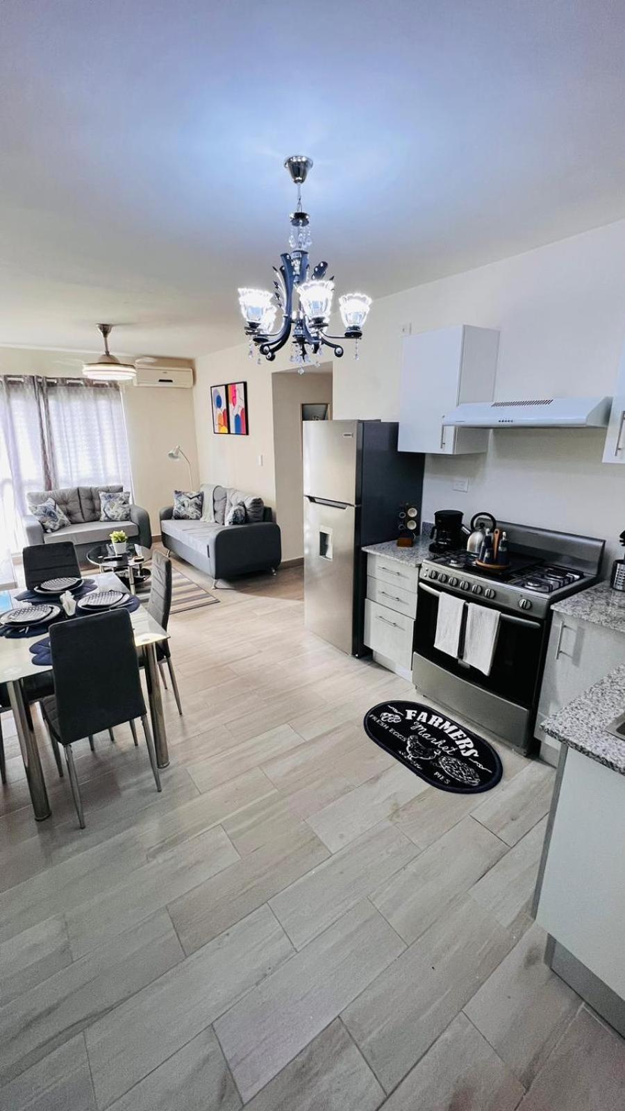 Luxurious 2 bedroom apartment with pool