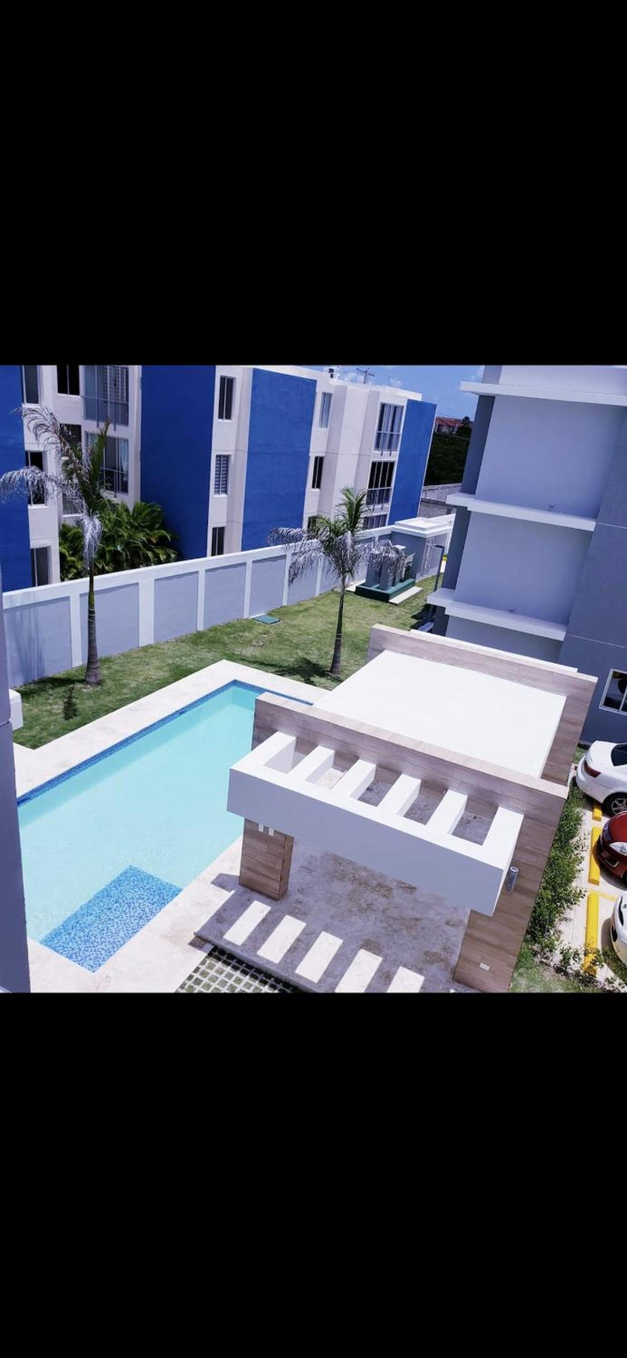 Luxurious 2 bedroom apartment with pool