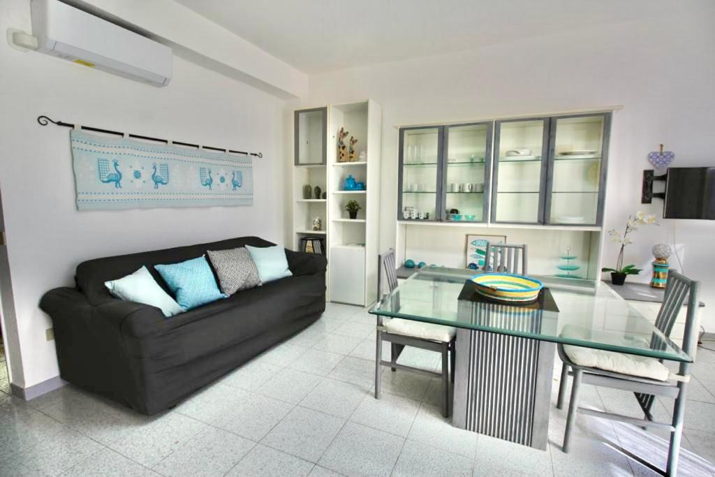 Sea View Apartment view 5