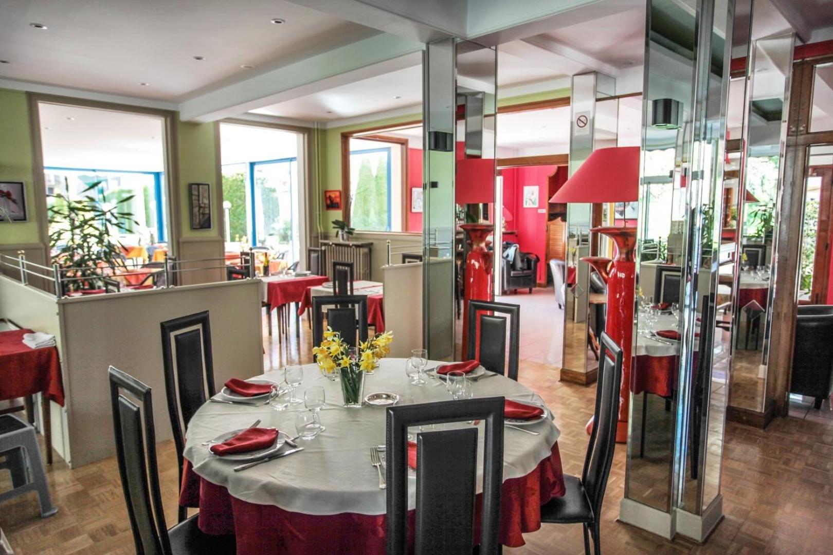 Hôtel Beauséjour en Chaudes-Aigues — restaurant