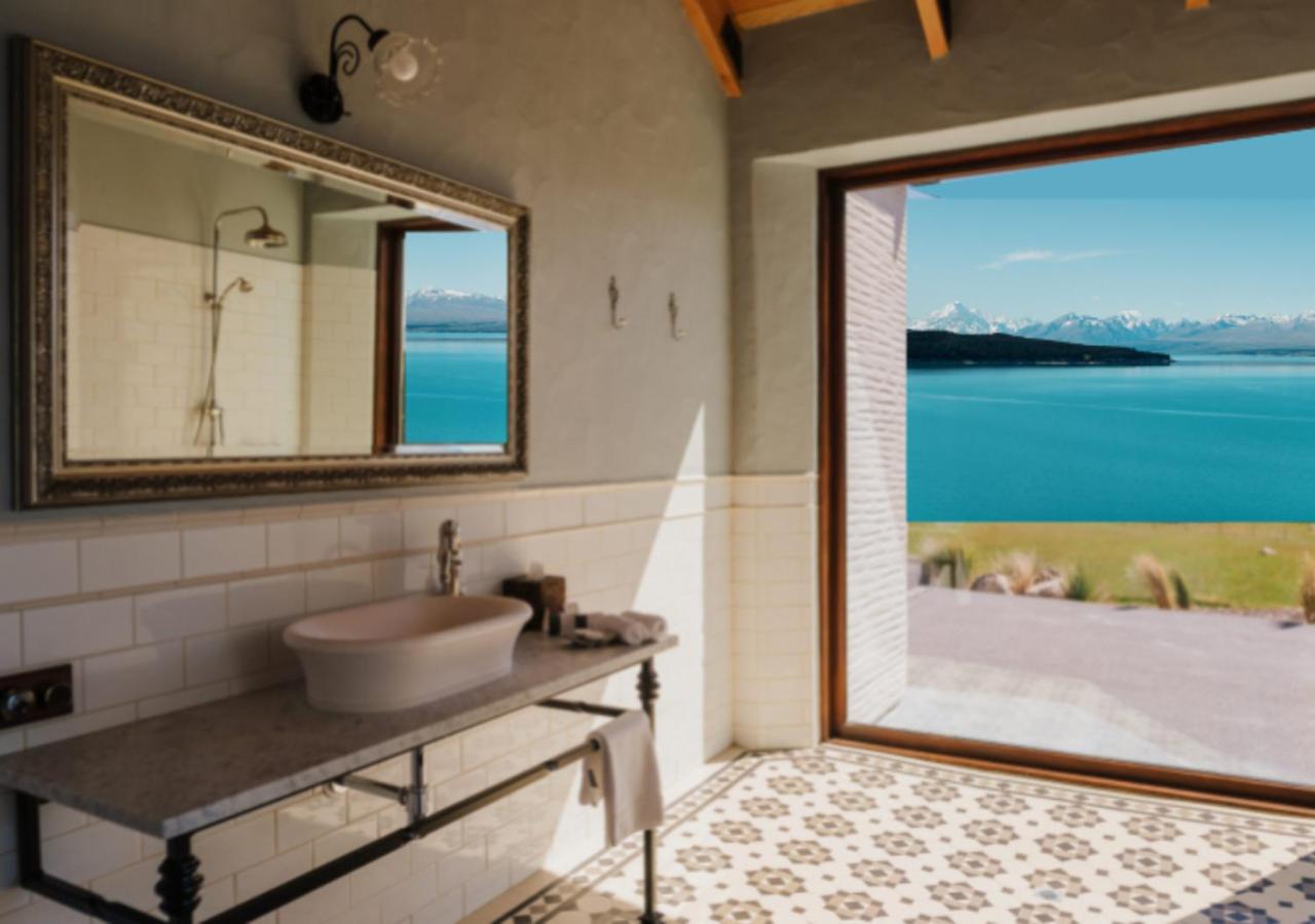 Mt Cook Lakeside Retreat