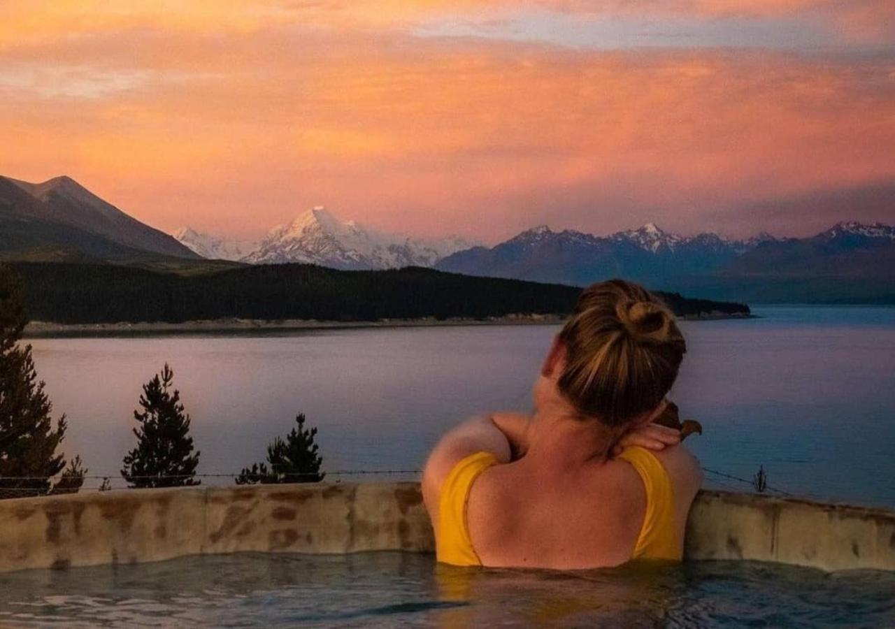 Mt Cook Lakeside Retreat
