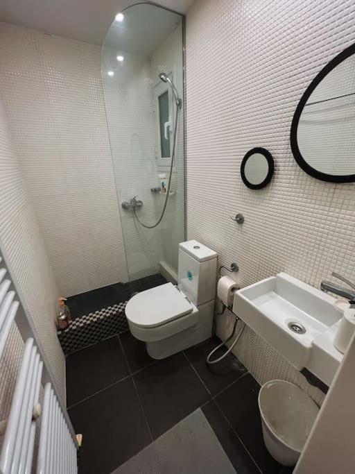 Central Glyfada 2BR Apartment