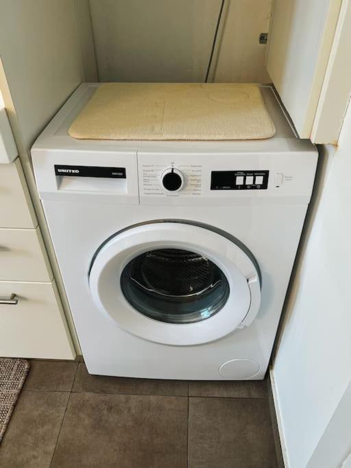 Central Glyfada 2BR Apartment