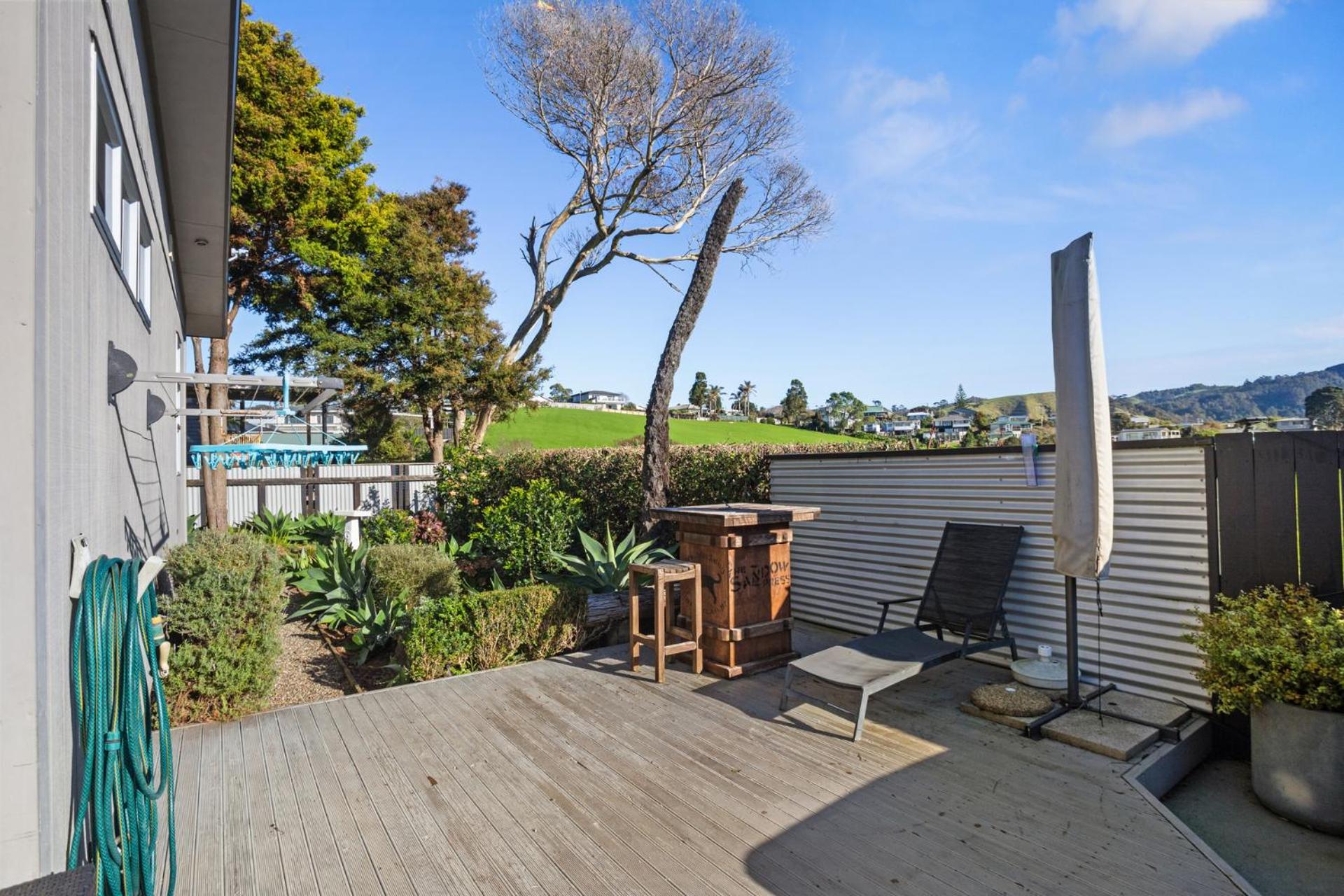 Tui's Rest - Waihi Beach Holiday Home view 3