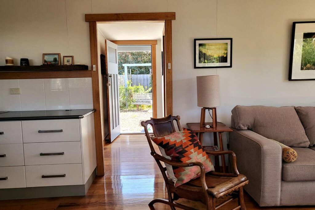 The Dunes - King Studio - 50m from Scamander Beach