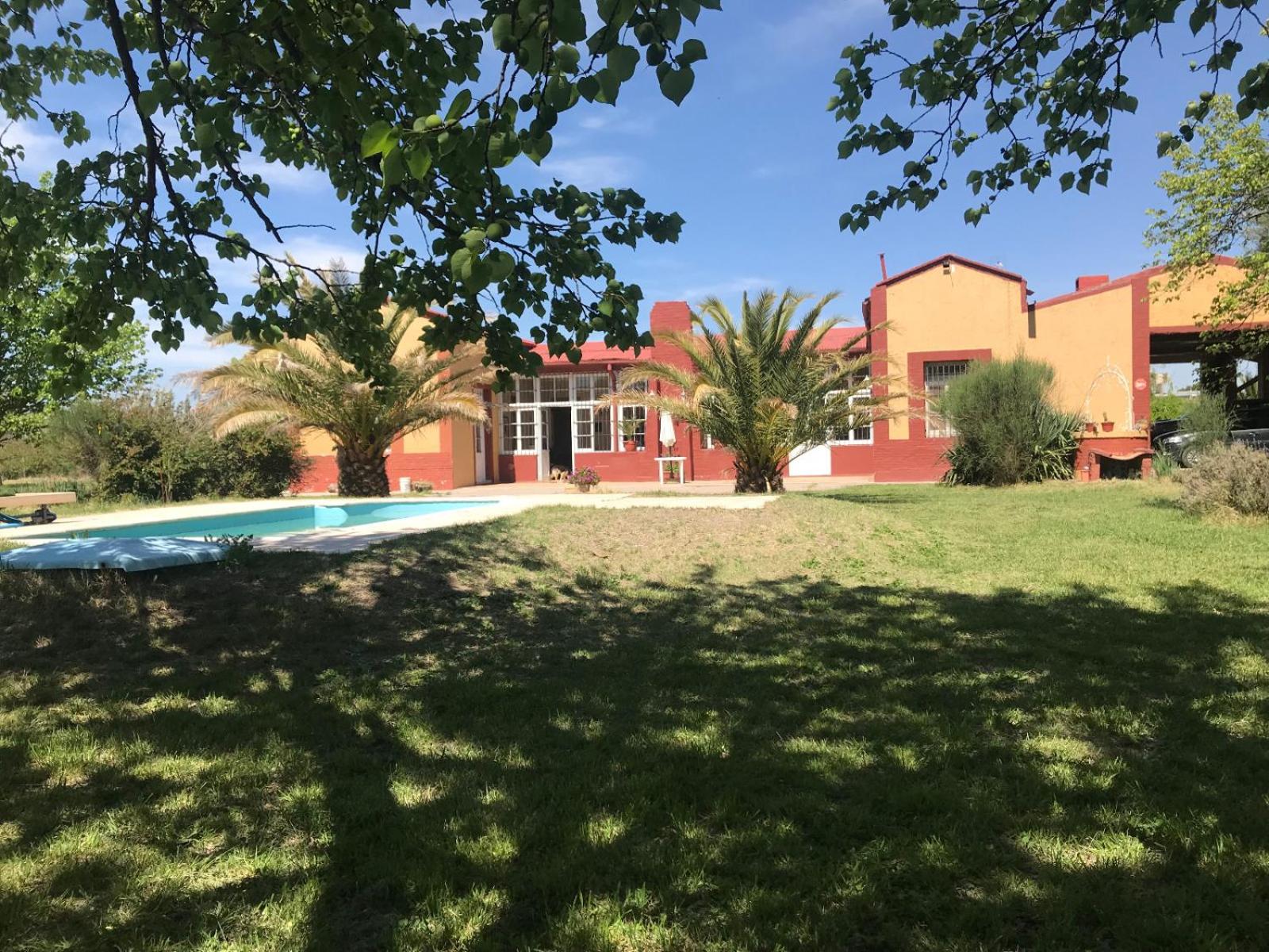 BOSQUE ENCANTADO EN SAN RAFAEL MENDOZA Cabañas hasta 5 personas