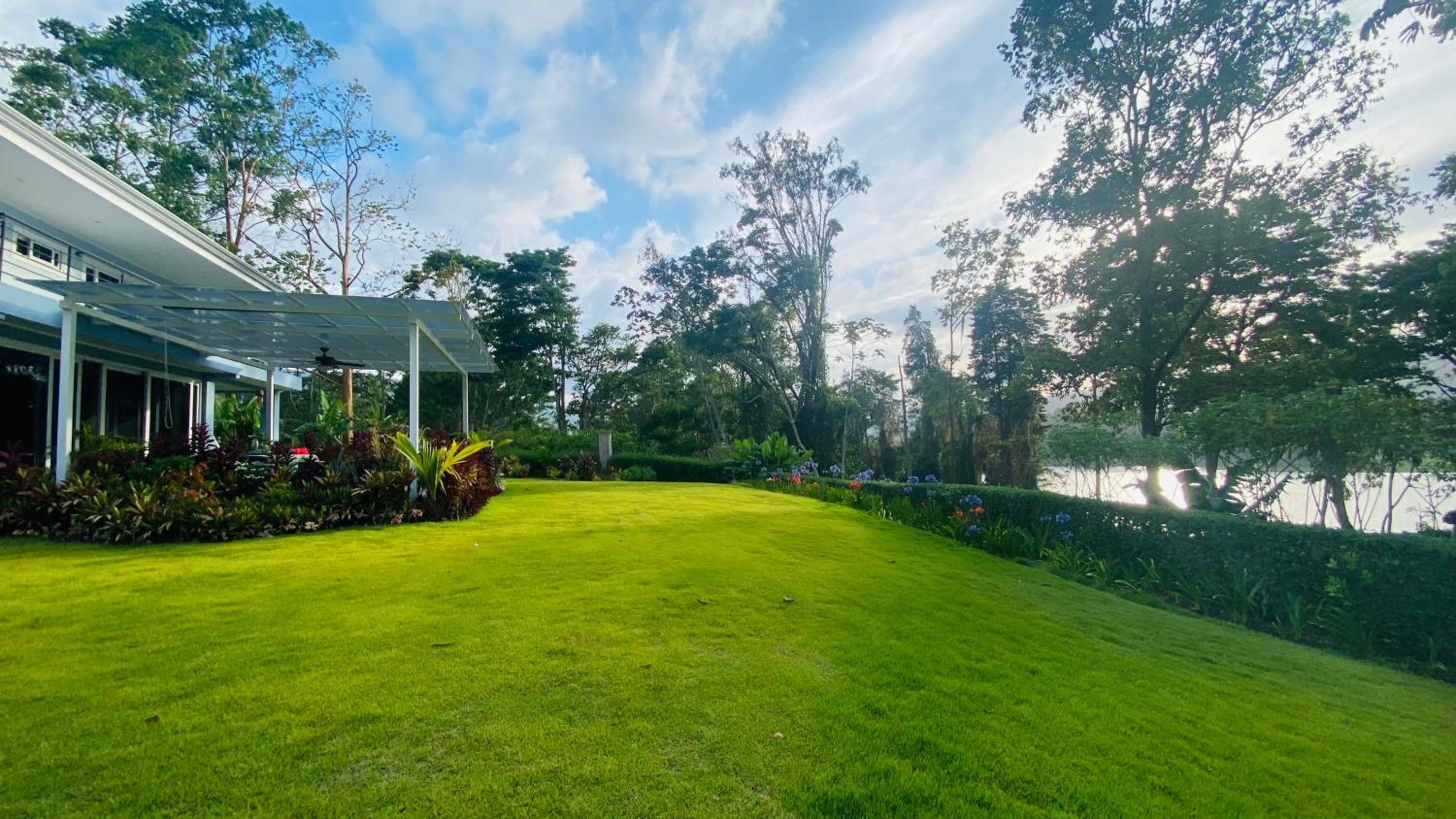 CASA DEL LAGO