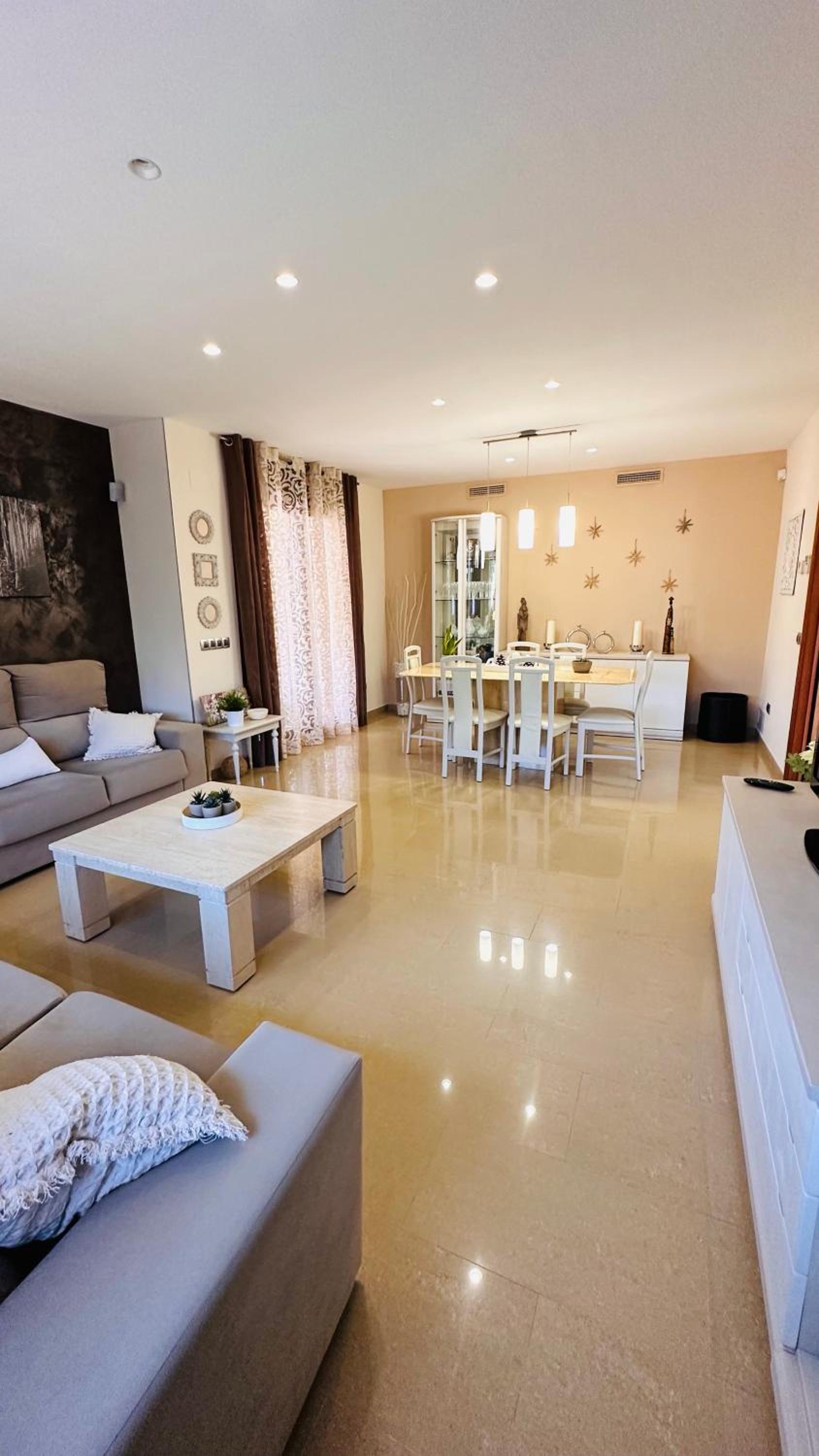 Hermosa Villa L'Ardiaca