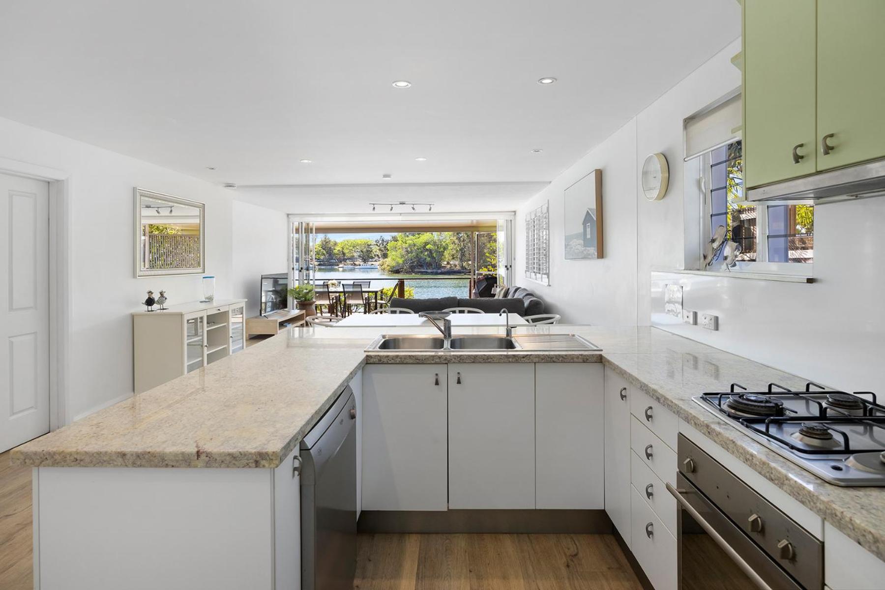 Noosa Haven Apt 6 Riverside Retreat