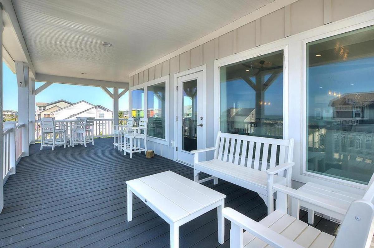 Bears-Beets-Beach House view 5