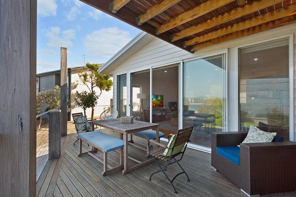 Sea Change and Studio on Tasman