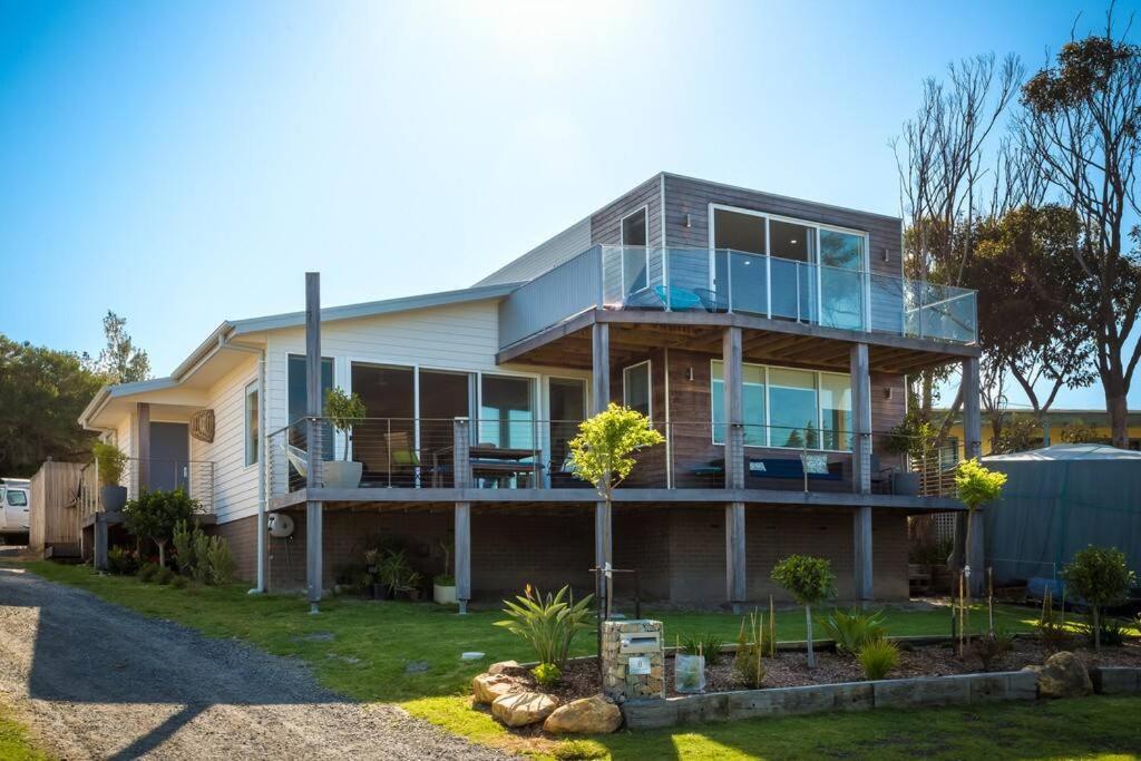 Sea Change and Studio on Tasman