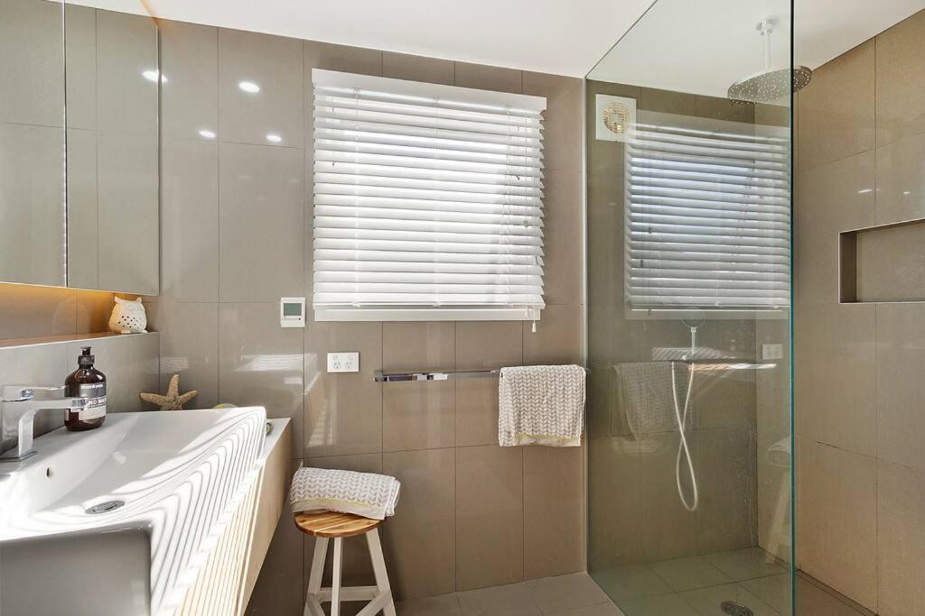 Sea Change and Studio on Tasman