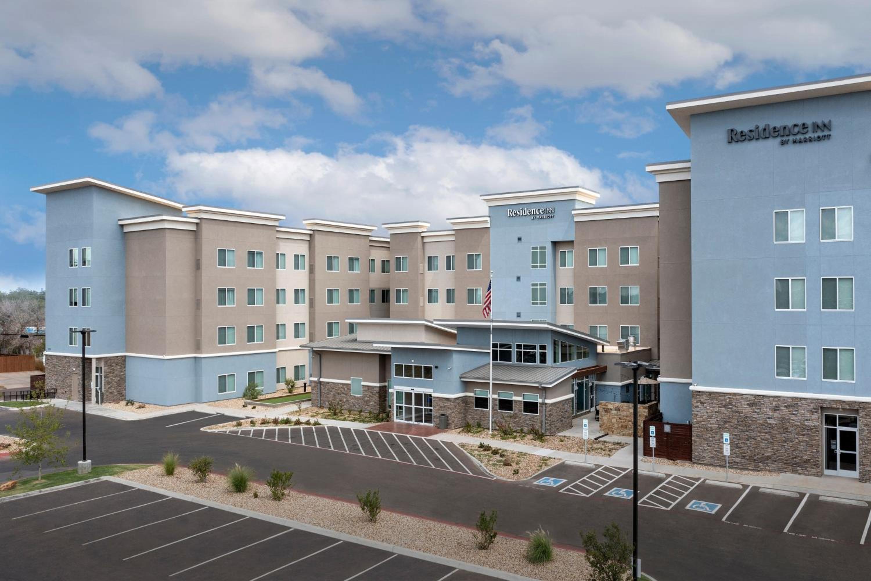 Hotel Residence Inn by Marriott Lubbock-University Area - Image 1