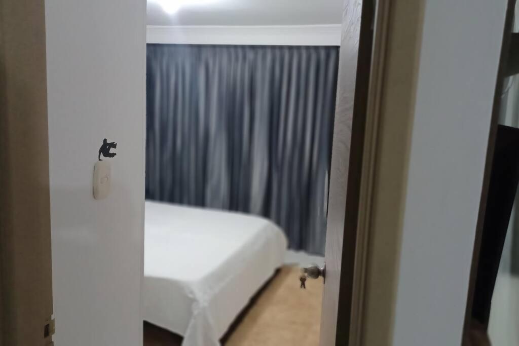 RH04 Espectacular apto edificio frente a la playa, 2 habitaciones, bien iluminado y espacioso - Property Image 5