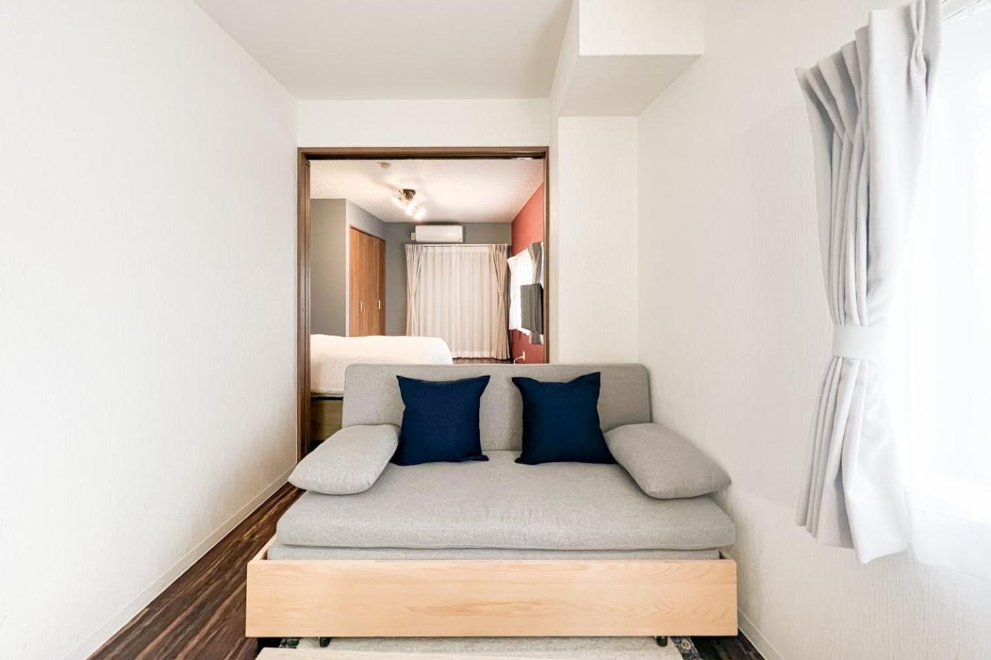 Osaka house sinkan