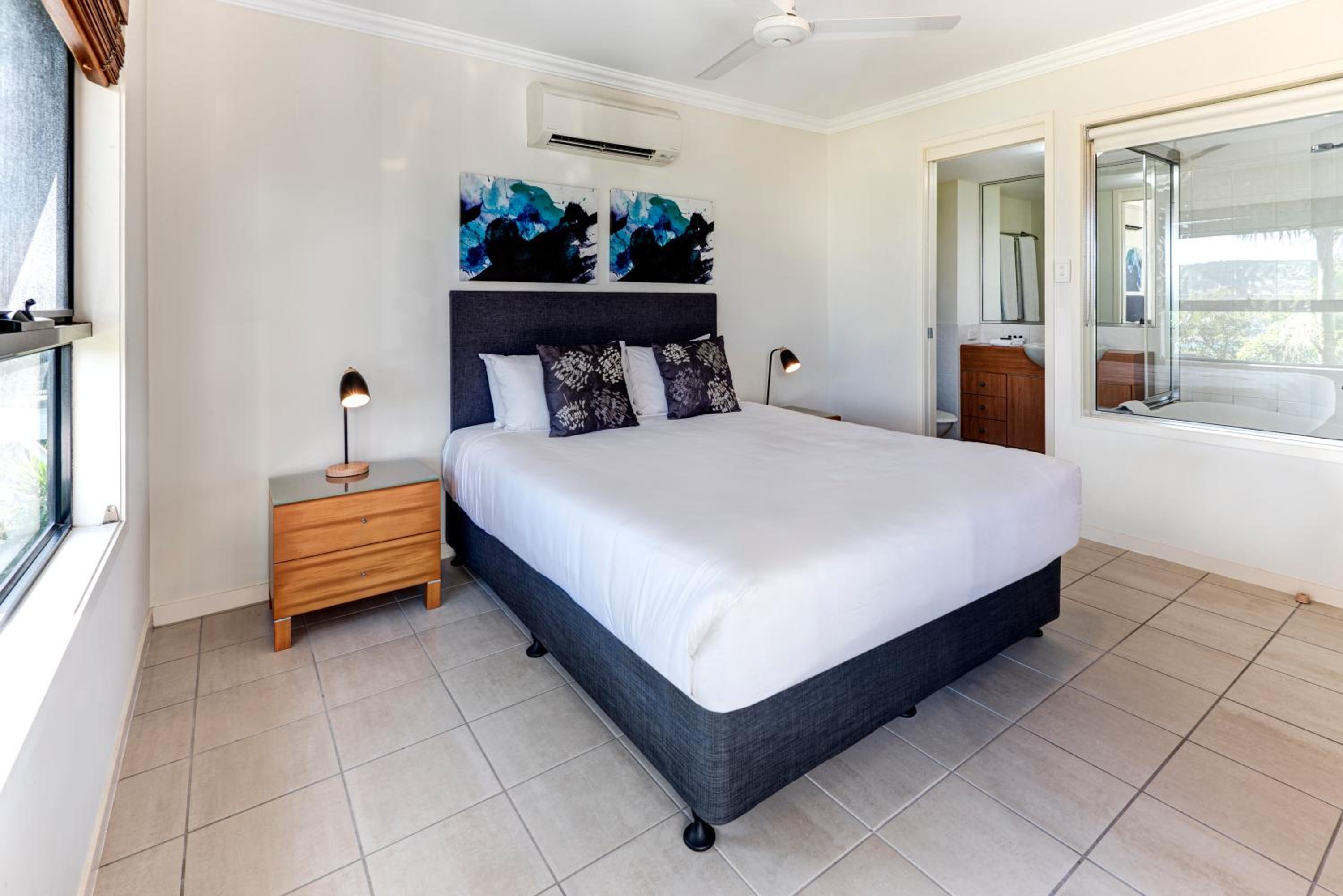 Oasis Apartments on Hamilton Island by HIHA