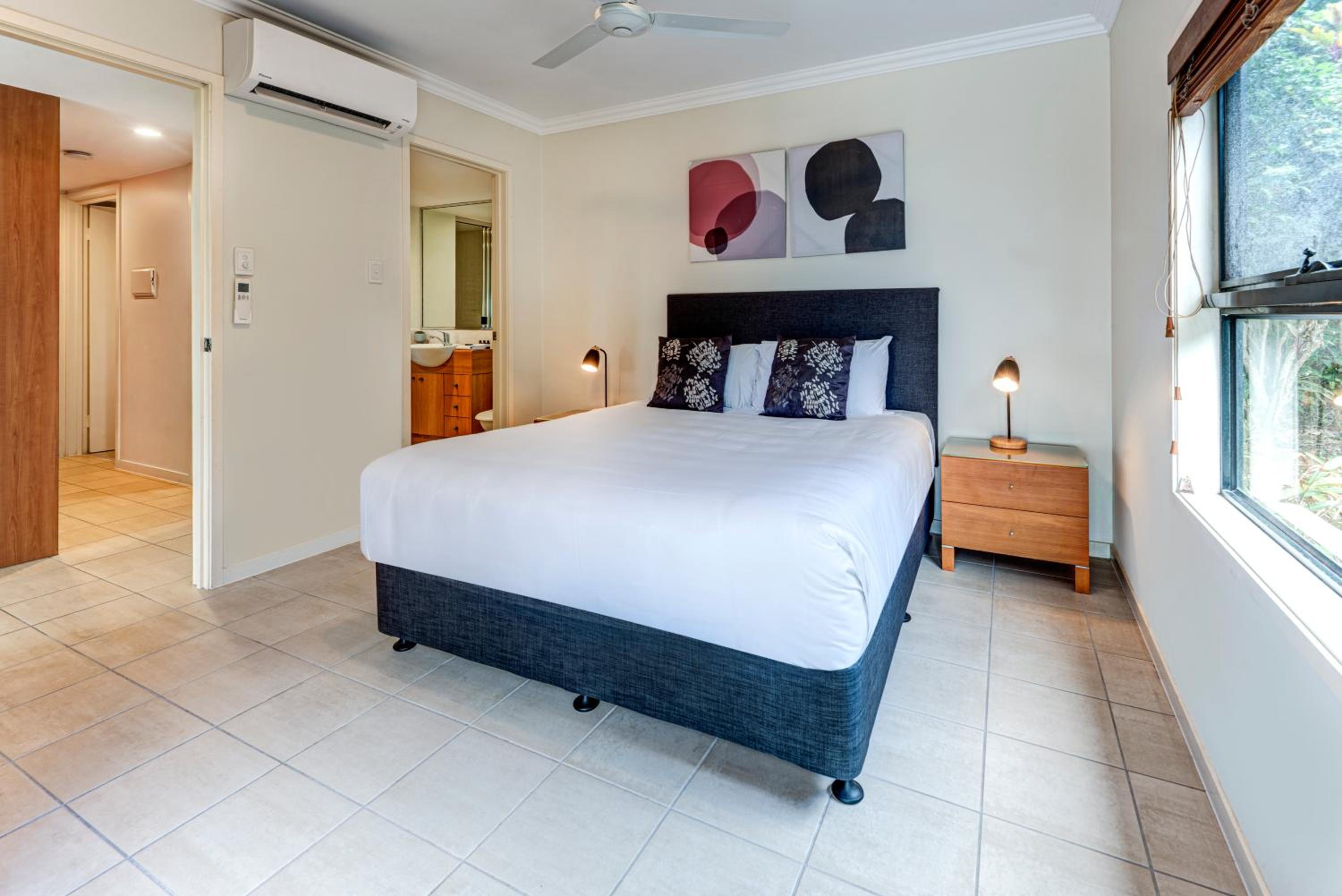 Oasis Apartments on Hamilton Island by HIHA